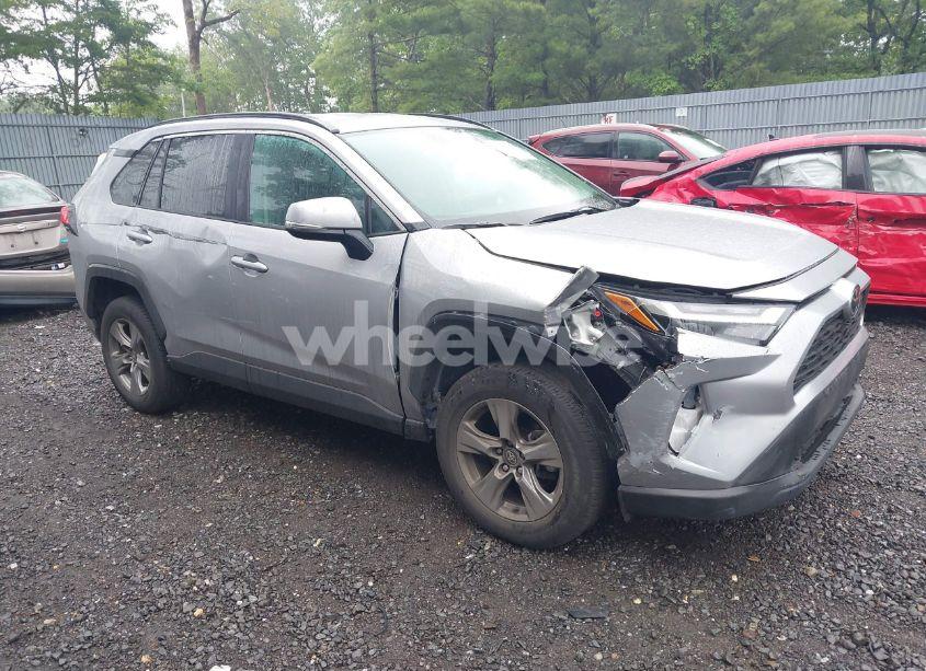 Photo 6 of 2024 Toyota Rav4 XLE (VIN 2T3P1RFV2RC453792)