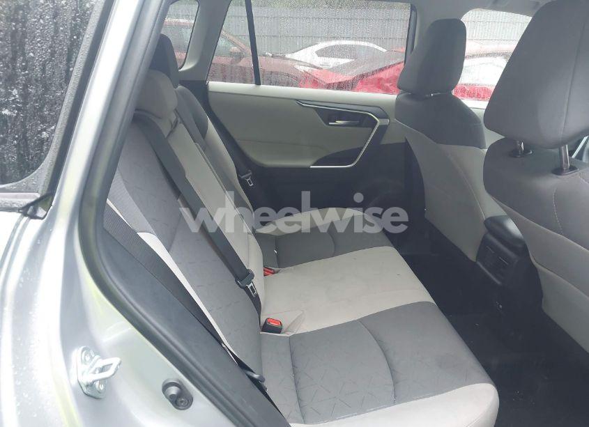 Photo 8 of 2024 Toyota Rav4 XLE (VIN 2T3P1RFV2RC453792)