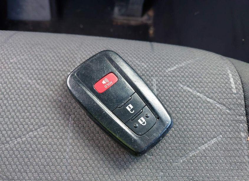 Photo 11 of 2019 Toyota Rav4 XLE (VIN 2T3P1RFV3KC007298)