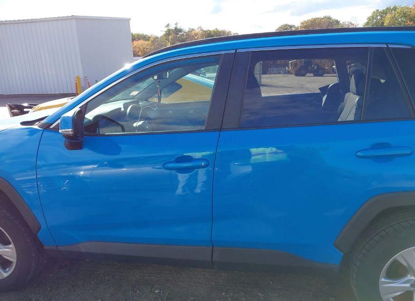 Photo 14 of 2019 Toyota Rav4 XLE (VIN 2T3P1RFV3KC007298)