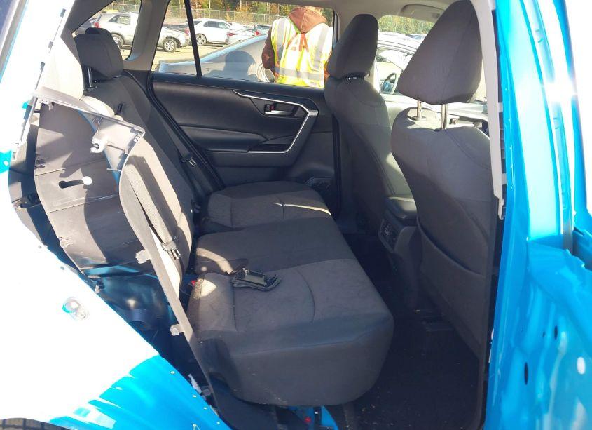 Photo 8 of 2019 Toyota Rav4 XLE (VIN 2T3P1RFV3KC007298)