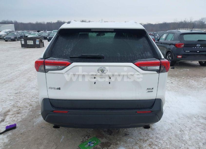 Photo 16 of 2019 Toyota Rav4 XLE (VIN 2T3P1RFV3KW024536)
