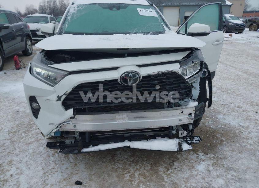 Photo 6 of 2019 Toyota Rav4 XLE (VIN 2T3P1RFV3KW024536)