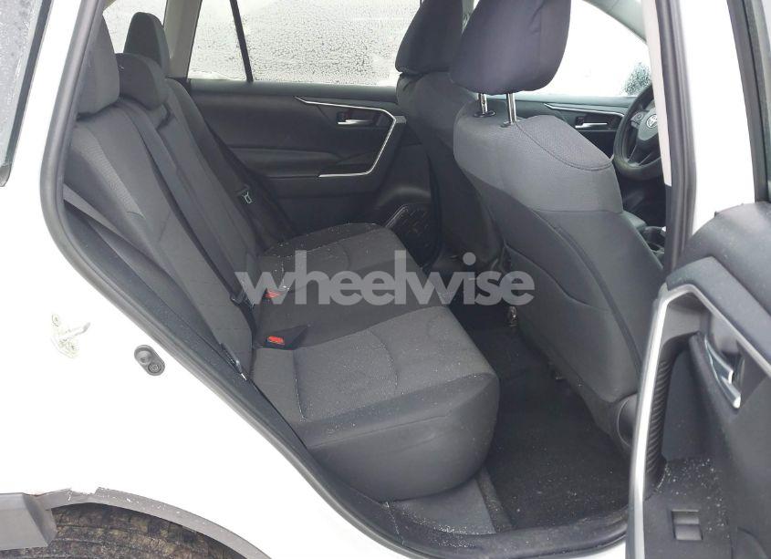 Photo 8 of 2019 Toyota Rav4 XLE (VIN 2T3P1RFV3KW024536)