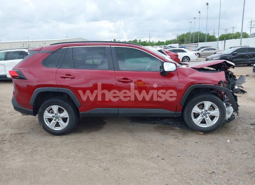 Photo 13 of 2020 Toyota Rav4 XLE (VIN 2T3P1RFV3LC125708)