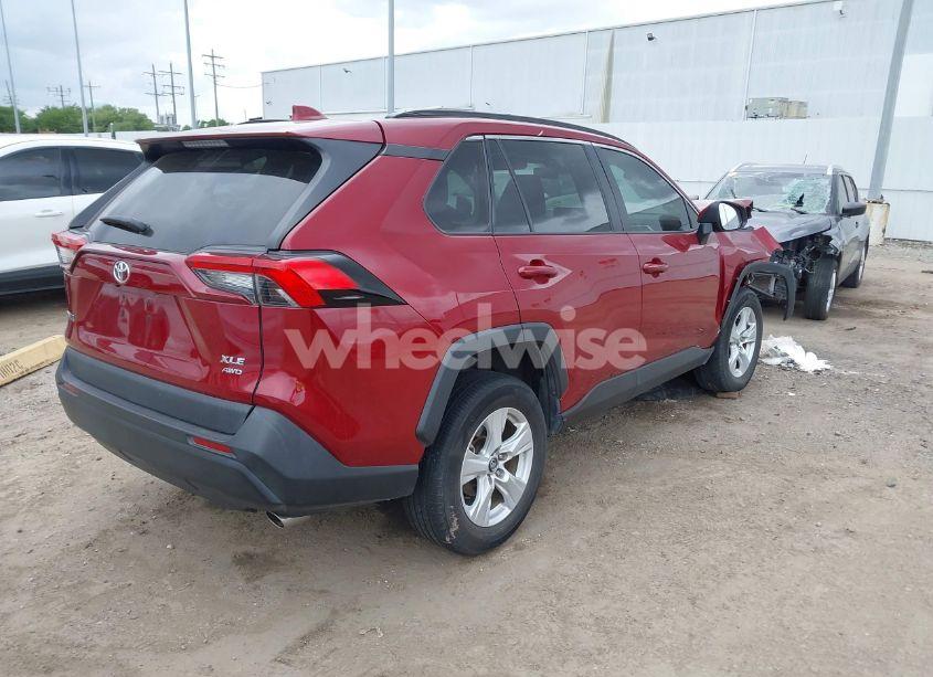 Photo 4 of 2020 Toyota Rav4 XLE (VIN 2T3P1RFV3LC125708)