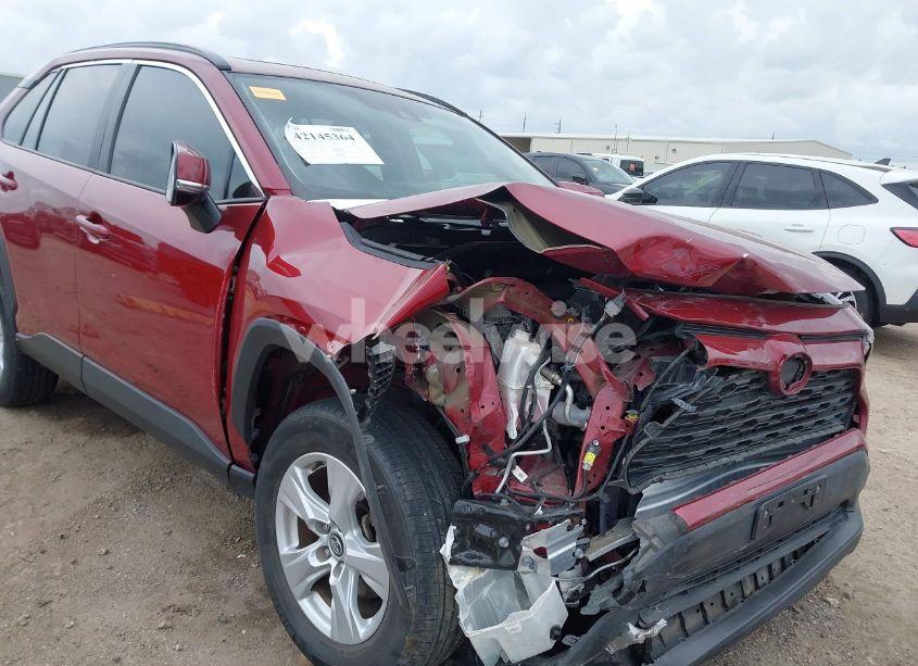 Photo 6 of 2020 Toyota Rav4 XLE (VIN 2T3P1RFV3LC125708)