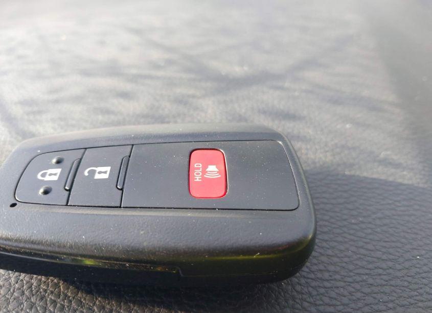 Photo 11 of 2020 Toyota Rav4 XLE (VIN 2T3P1RFV3LW105375)