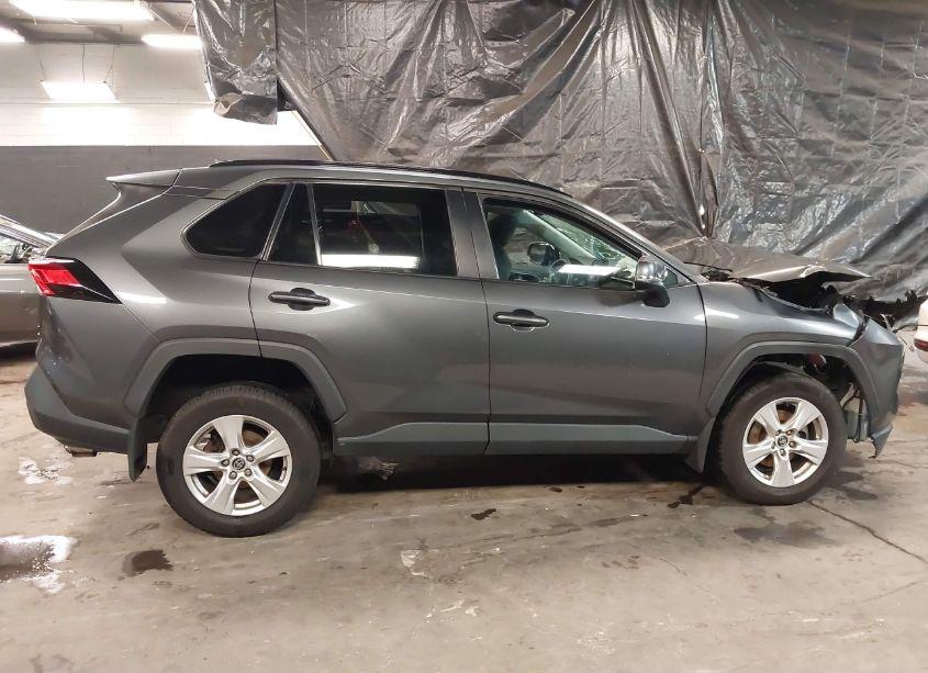 Photo 13 of 2020 Toyota Rav4 XLE (VIN 2T3P1RFV3LW105375)
