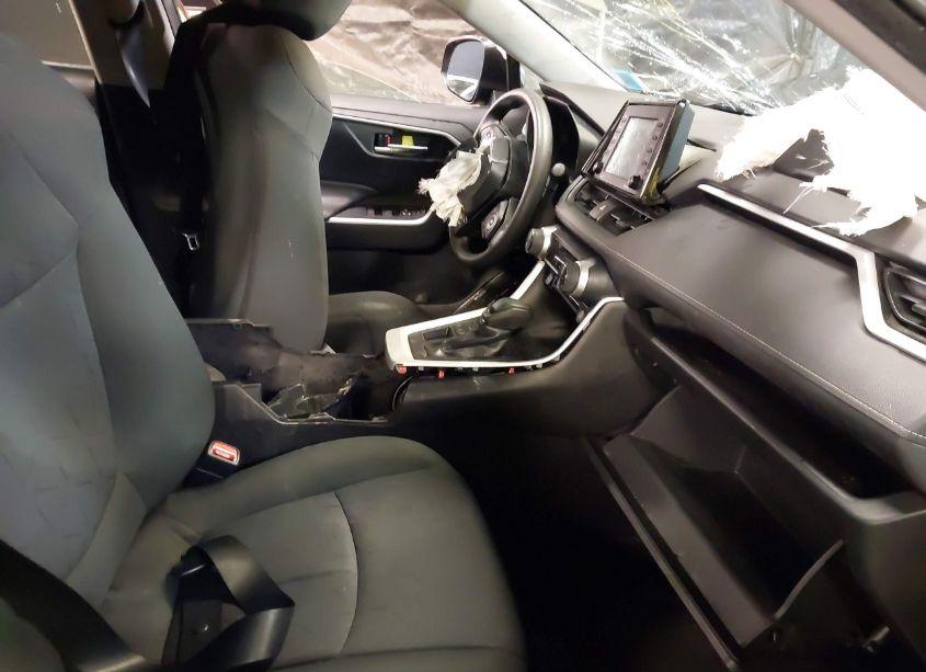 Photo 5 of 2020 Toyota Rav4 XLE (VIN 2T3P1RFV3LW105375)