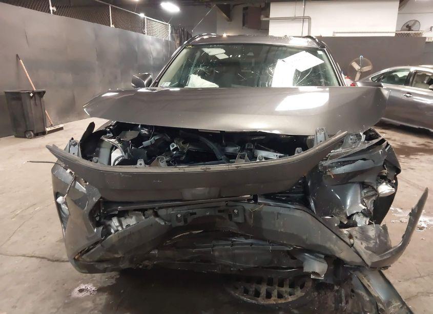 Photo 6 of 2020 Toyota Rav4 XLE (VIN 2T3P1RFV3LW105375)