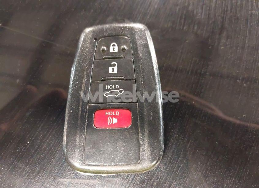 Photo 11 of 2020 Toyota Rav4 XLE (VIN 2T3P1RFV3LW127912)