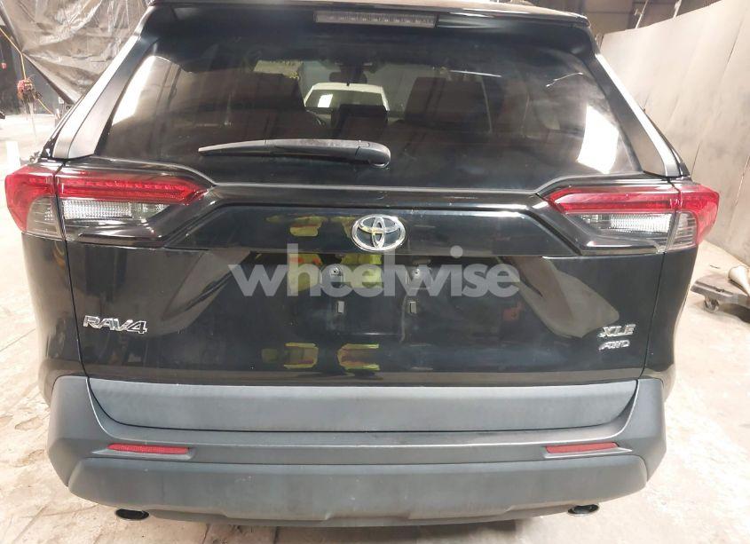 Photo 16 of 2020 Toyota Rav4 XLE (VIN 2T3P1RFV3LW127912)