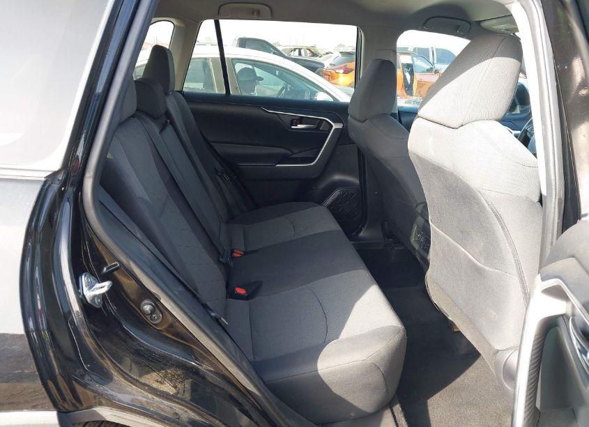 Photo 8 of 2021 Toyota Rav4 XLE (VIN 2T3P1RFV3MC141375)