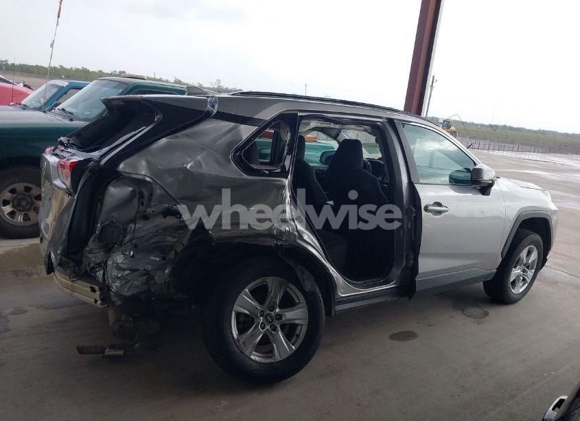 Photo 12 of 2021 Toyota Rav4 XLE (VIN 2T3P1RFV3MC191290)