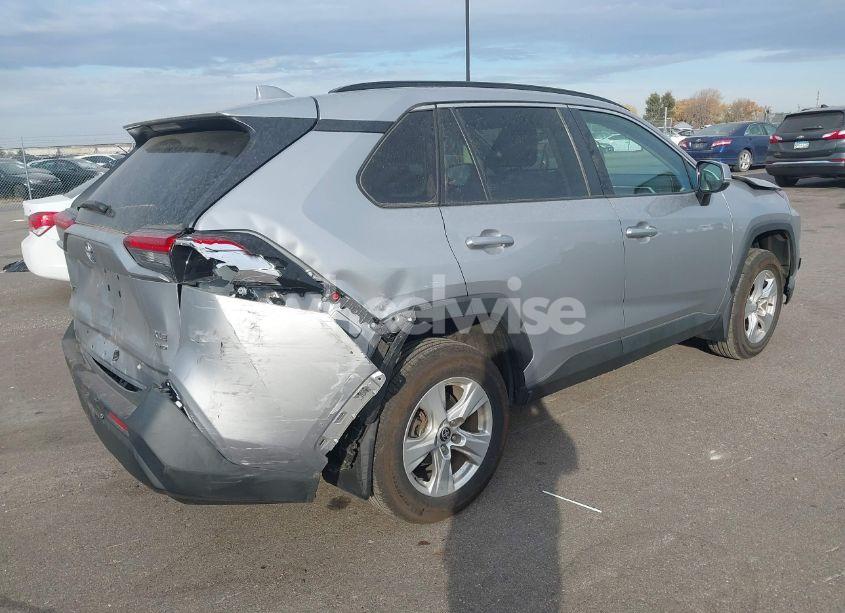 Photo 4 of 2021 Toyota Rav4 XLE (VIN 2T3P1RFV3MC191483)