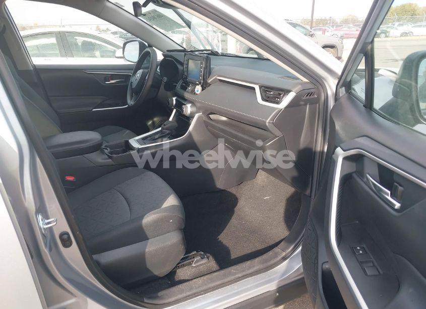 Photo 5 of 2021 Toyota Rav4 XLE (VIN 2T3P1RFV3MC191483)