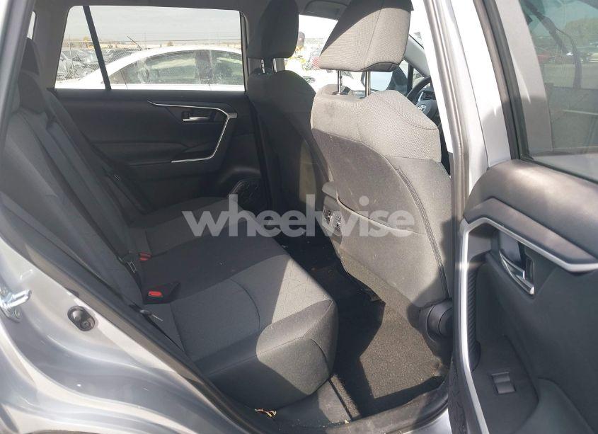 Photo 8 of 2021 Toyota Rav4 XLE (VIN 2T3P1RFV3MC191483)