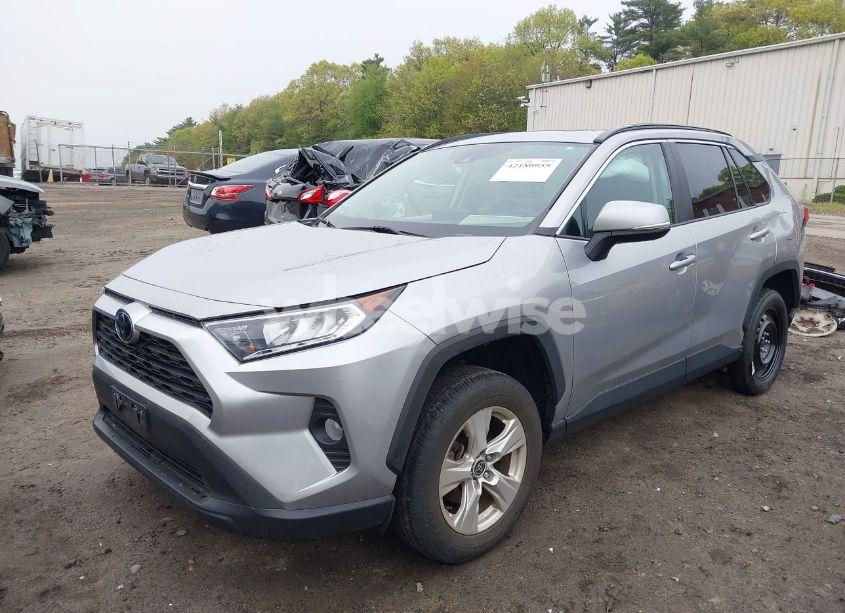 Photo 2 of 2021 Toyota Rav4 XLE (VIN 2T3P1RFV3MC247132)