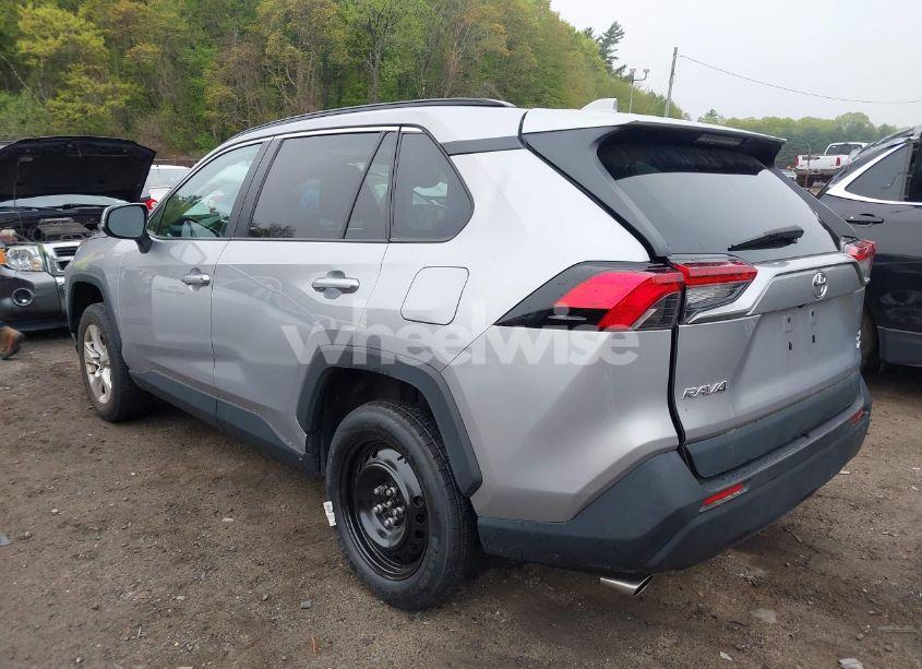 Photo 3 of 2021 Toyota Rav4 XLE (VIN 2T3P1RFV3MC247132)