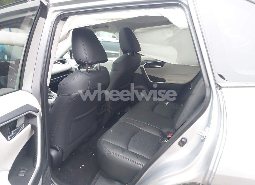 Photo 8 of 2021 Toyota Rav4 XLE (VIN 2T3P1RFV3MC247132)