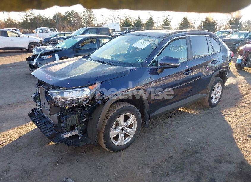 Photo 2 of 2021 Toyota Rav4 XLE (VIN 2T3P1RFV3MW168560)