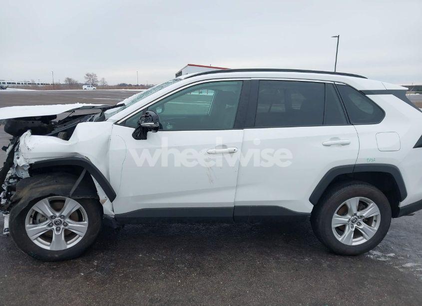 Photo 13 of 2021 Toyota Rav4 XLE (VIN 2T3P1RFV3MW170387)