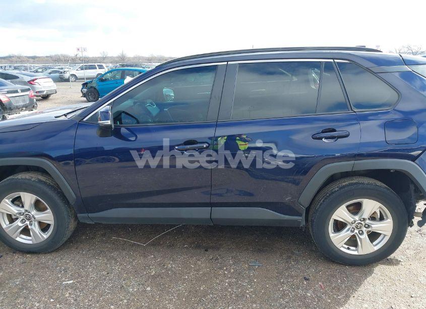 Photo 14 of 2021 Toyota Rav4 XLE (VIN 2T3P1RFV3MW226750)