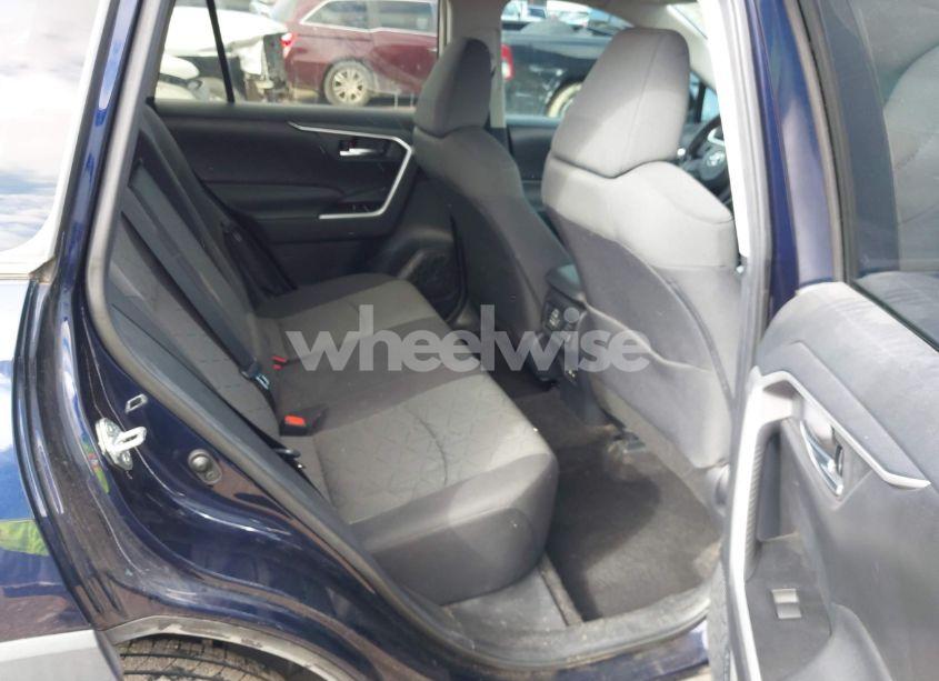 Photo 8 of 2021 Toyota Rav4 XLE (VIN 2T3P1RFV3MW226750)