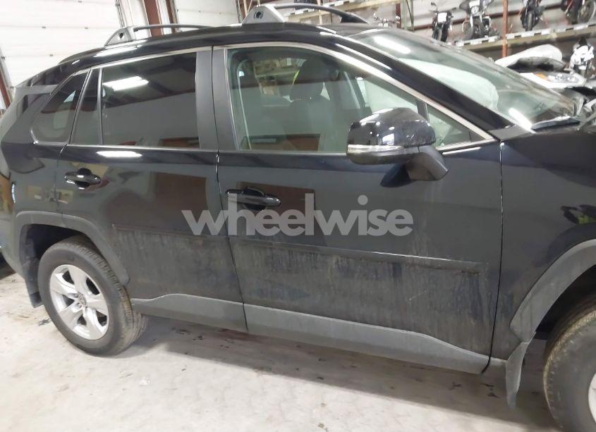 Photo 13 of 2021 Toyota Rav4 XLE (VIN 2T3P1RFV3MW237358)