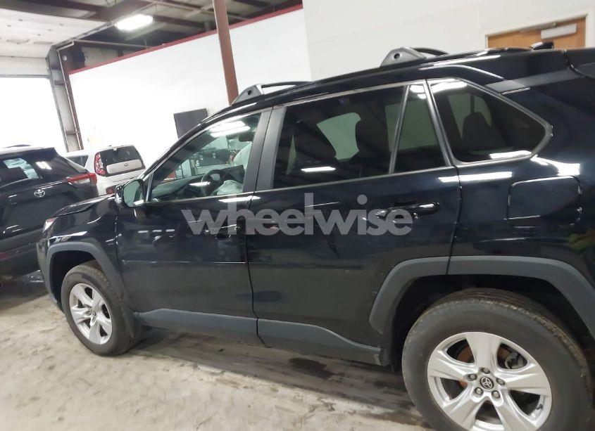 Photo 14 of 2021 Toyota Rav4 XLE (VIN 2T3P1RFV3MW237358)