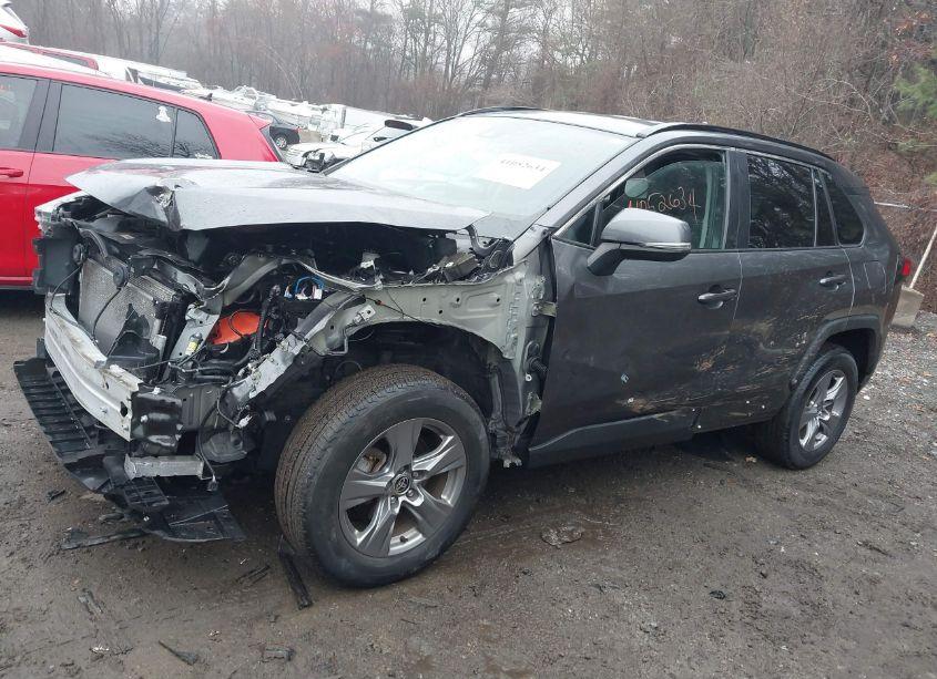 Photo 14 of 2022 Toyota Rav4 XLE (VIN 2T3P1RFV3NC258567)