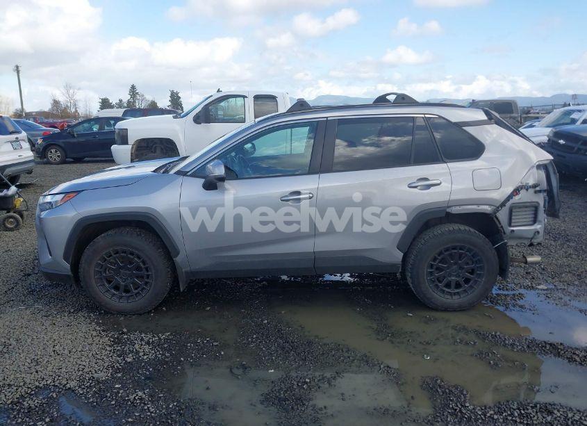 Photo 15 of 2022 Toyota Rav4 XLE (VIN 2T3P1RFV3NC266202)
