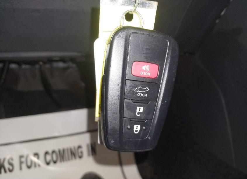 Photo 11 of 2022 Toyota Rav4 XLE (VIN 2T3P1RFV3NW304817)