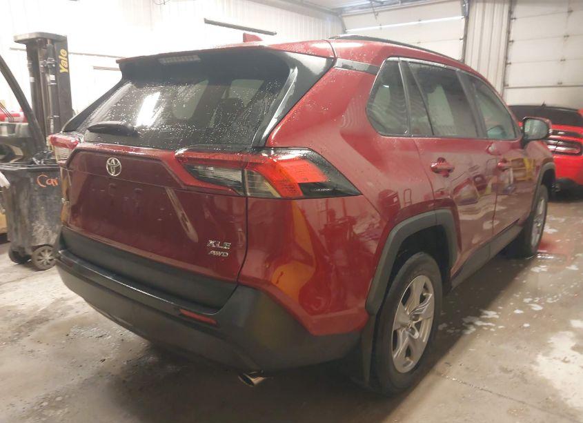 Photo 4 of 2022 Toyota Rav4 XLE (VIN 2T3P1RFV3NW304817)