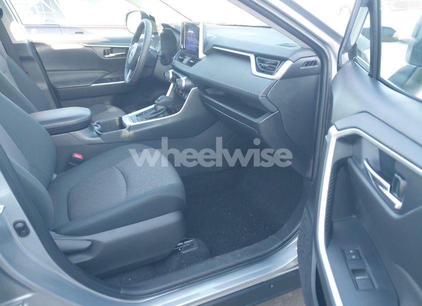 Photo 5 of 2024 Toyota Rav4 XLE (VIN 2T3P1RFV3RC436273)