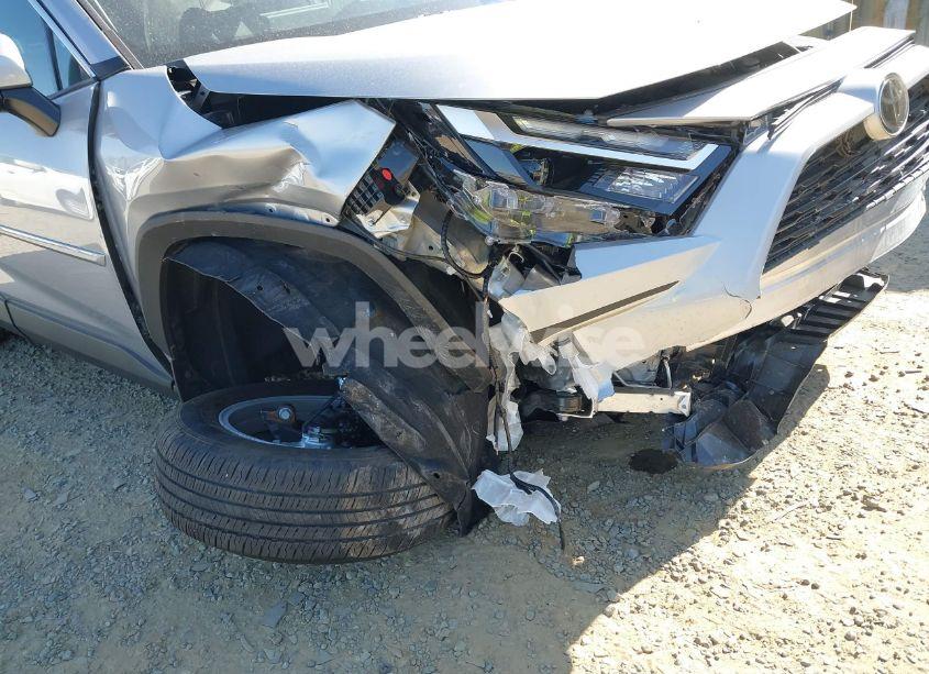 Photo 6 of 2024 Toyota Rav4 XLE (VIN 2T3P1RFV3RC480256)