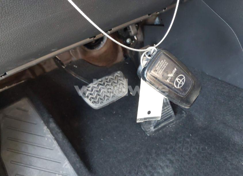 Photo 11 of 2019 Toyota Rav4 XLE (VIN 2T3P1RFV4KC051794)