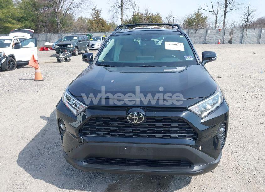 Photo 12 of 2019 Toyota Rav4 XLE (VIN 2T3P1RFV4KC051794)