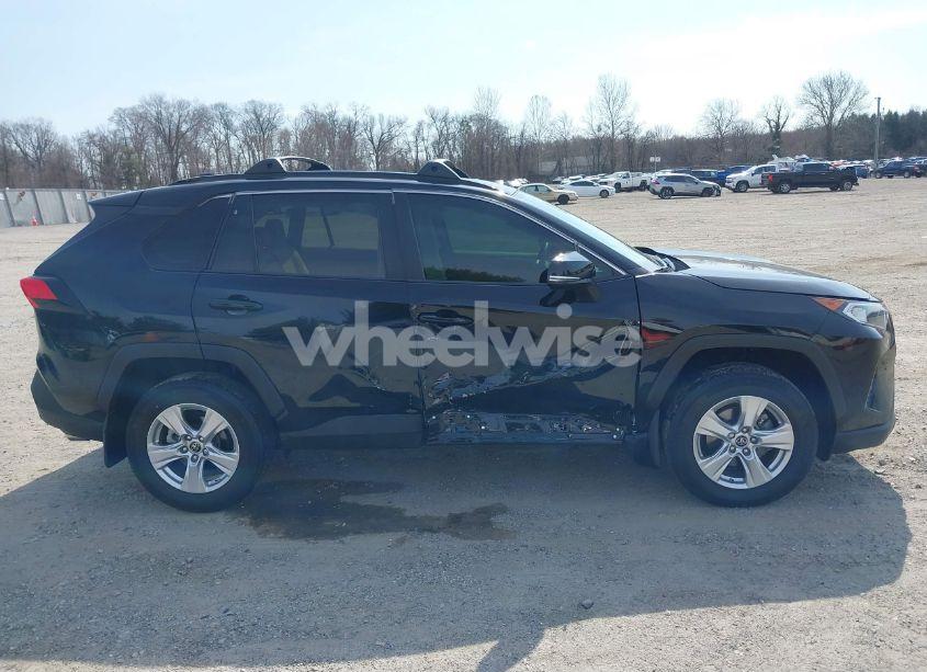 Photo 13 of 2019 Toyota Rav4 XLE (VIN 2T3P1RFV4KC051794)