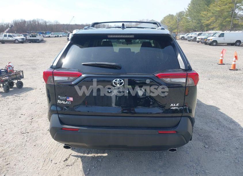 Photo 16 of 2019 Toyota Rav4 XLE (VIN 2T3P1RFV4KC051794)
