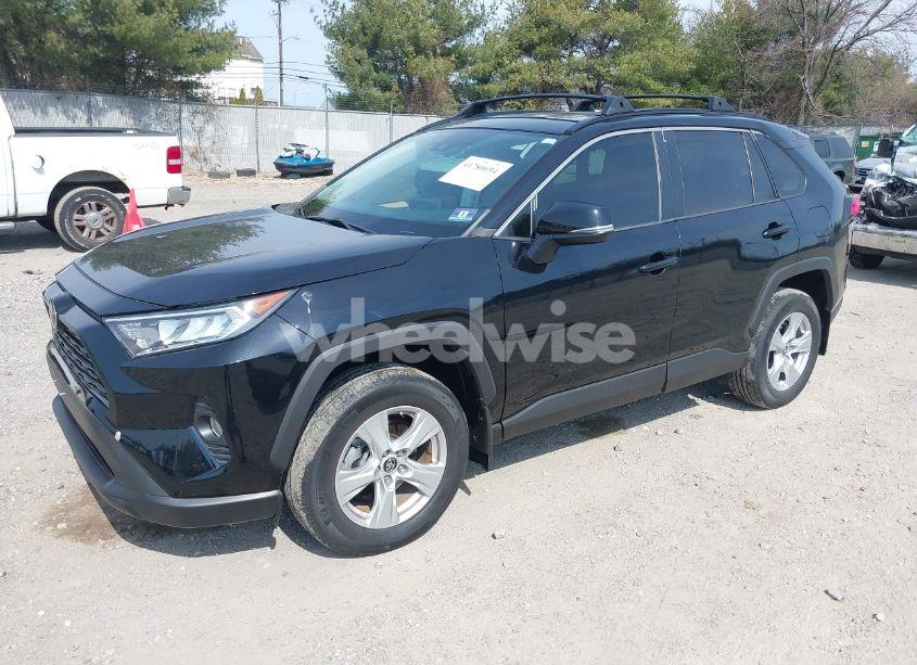Photo 2 of 2019 Toyota Rav4 XLE (VIN 2T3P1RFV4KC051794)