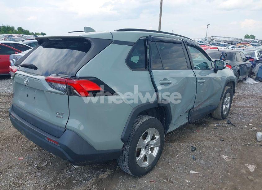 Photo 4 of 2020 Toyota Rav4 XLE (VIN 2T3P1RFV4LC078642)
