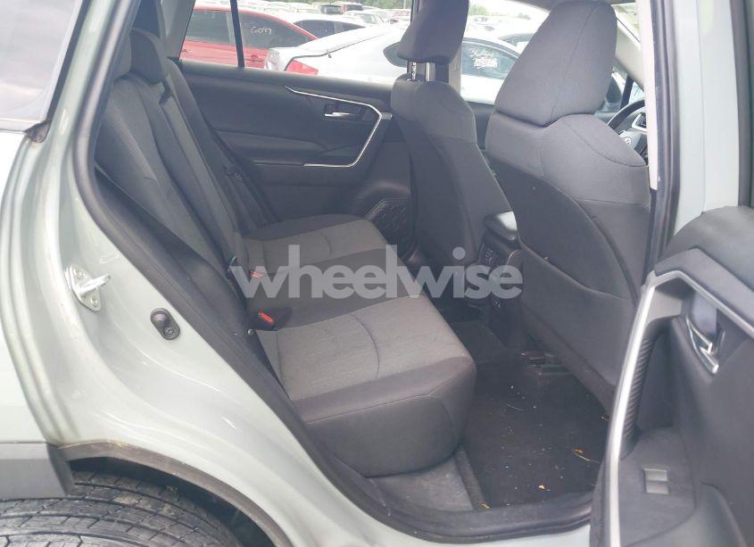 Photo 8 of 2020 Toyota Rav4 XLE (VIN 2T3P1RFV4LC078642)