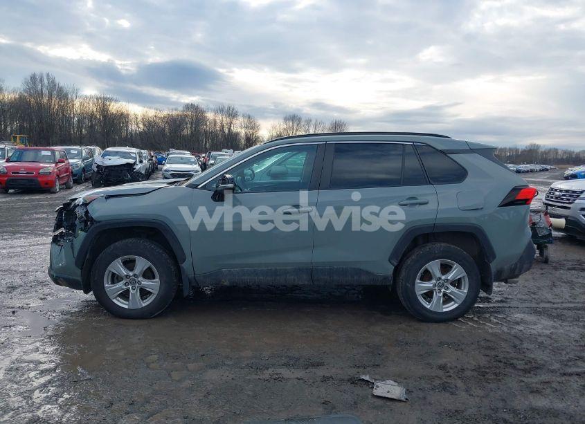 Photo 14 of 2020 Toyota Rav4 XLE (VIN 2T3P1RFV4LW114294)