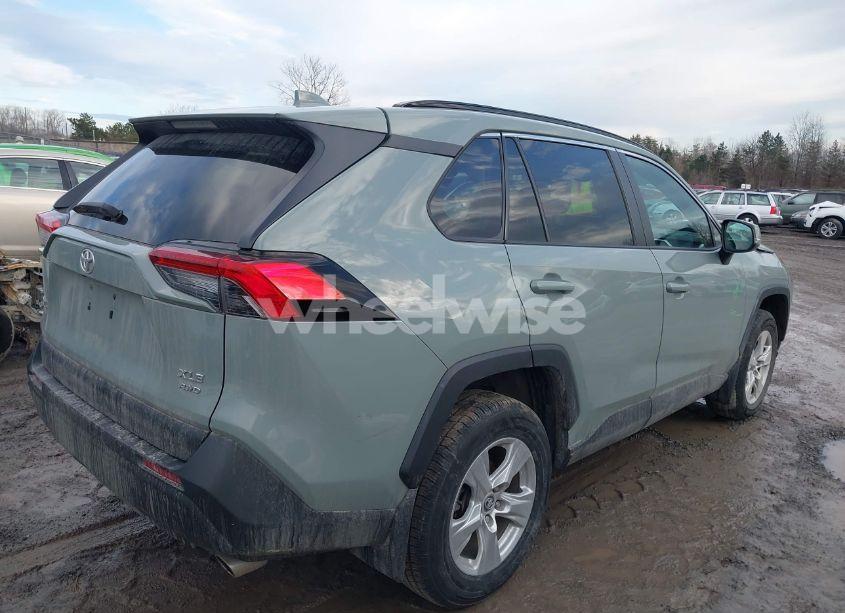 Photo 4 of 2020 Toyota Rav4 XLE (VIN 2T3P1RFV4LW114294)