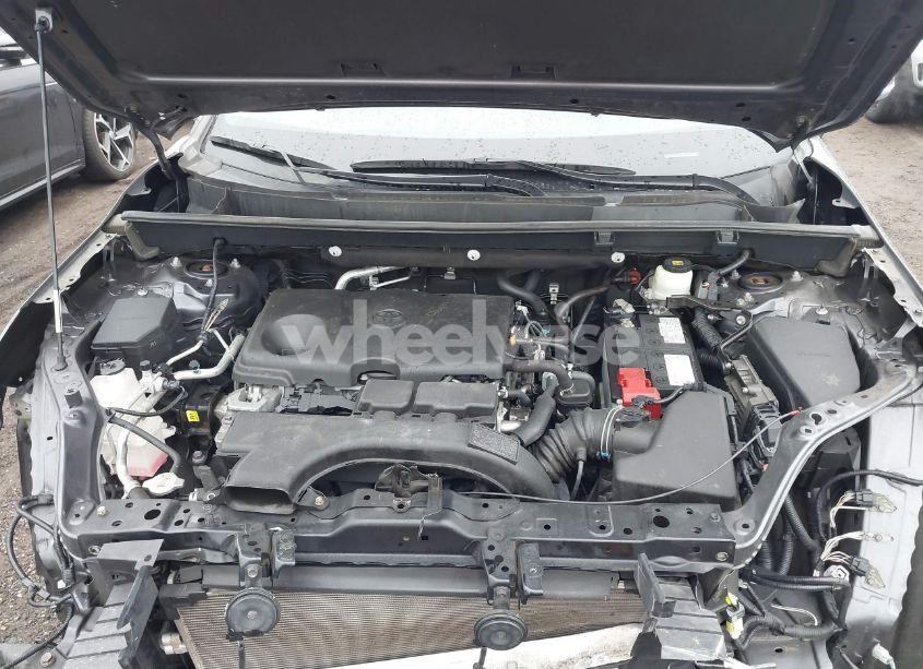 Photo 10 of 2020 Toyota Rav4 XLE (VIN 2T3P1RFV4LW131273)