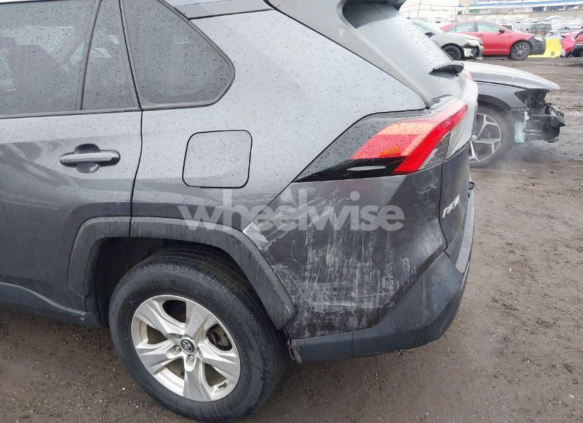 Photo 18 of 2020 Toyota Rav4 XLE (VIN 2T3P1RFV4LW131273)