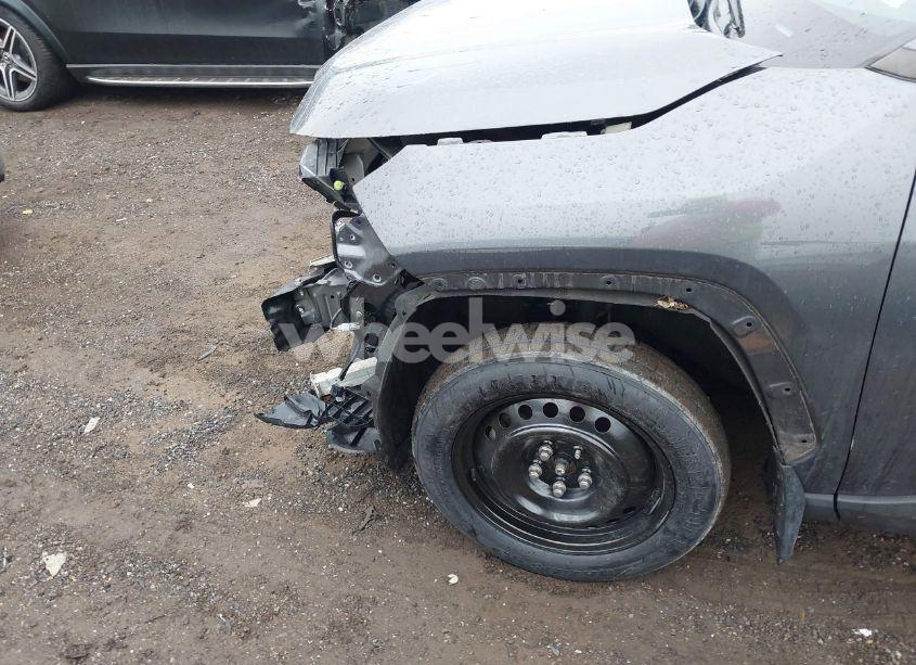 Photo 19 of 2020 Toyota Rav4 XLE (VIN 2T3P1RFV4LW131273)