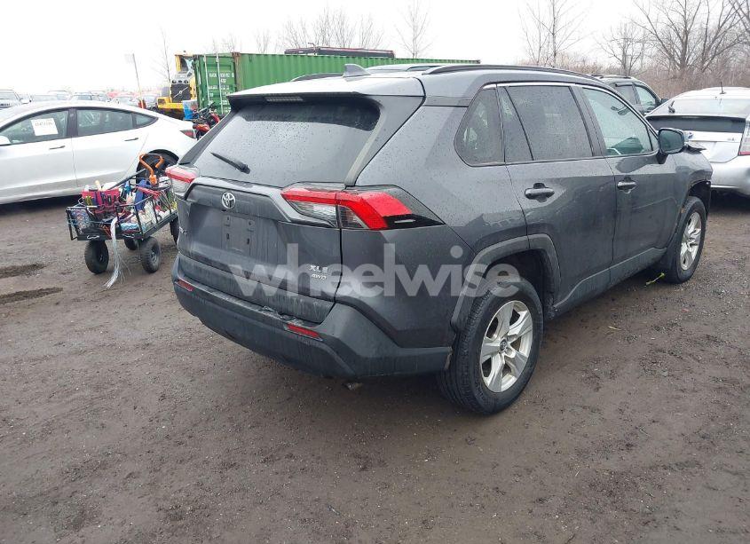 Photo 4 of 2020 Toyota Rav4 XLE (VIN 2T3P1RFV4LW131273)